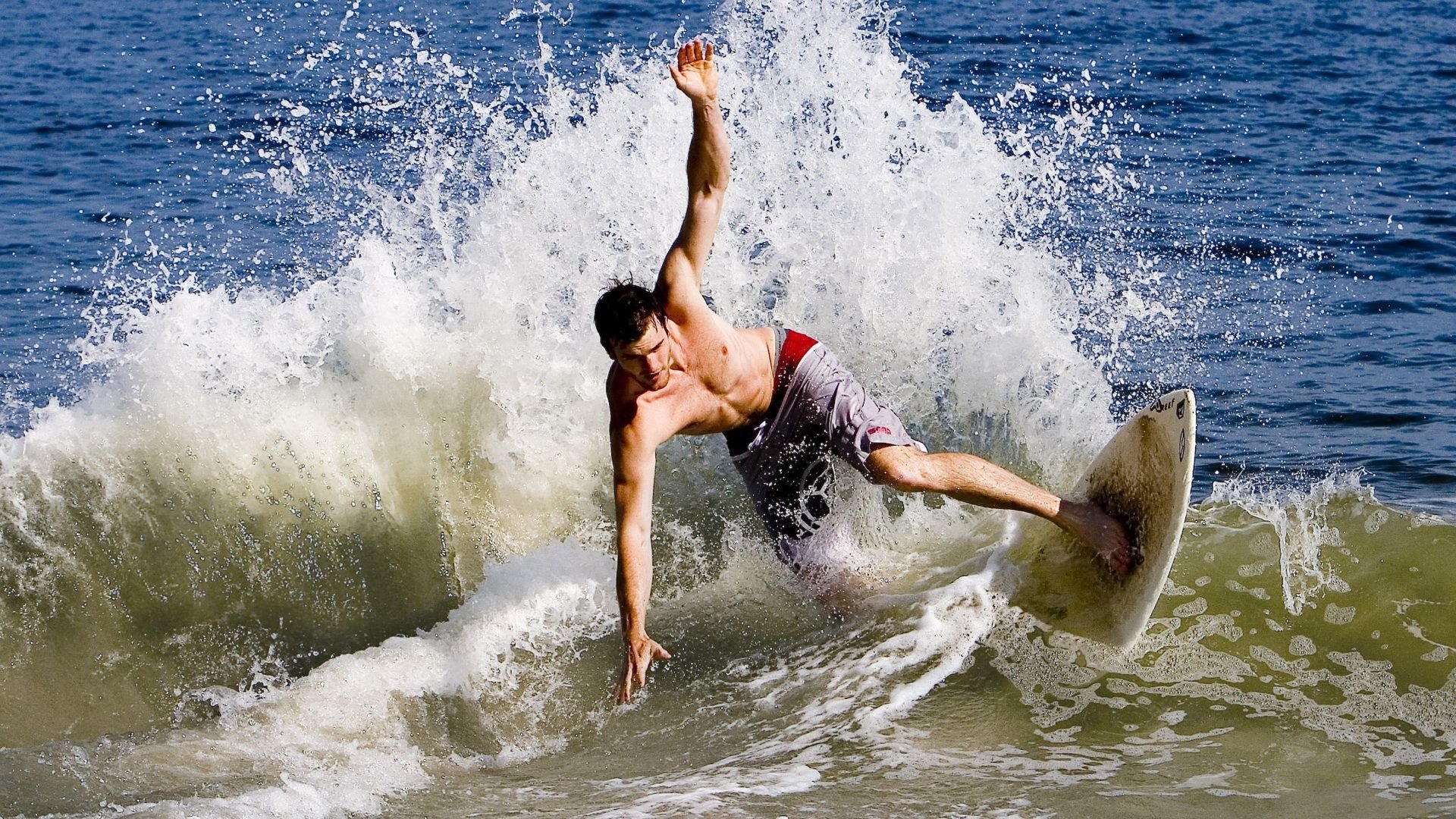 经典绝杀集锦：五大联赛中最令人心跳加速的进球回顾，绝杀球排名